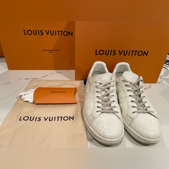 2 pairs TWO LOUIS VUITTON 
Luxembourg Sneaker BLACK AND WHITE sz 8 - Picture 9 of 11